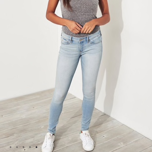 Hollister Super Skinny Jeans - Picture 1 of 4